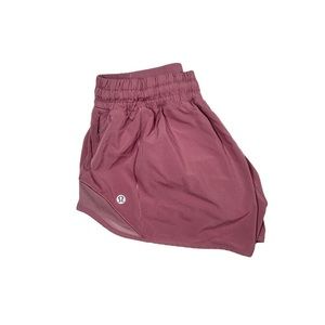 Lululemon Hotty Hot Short II *2.5"